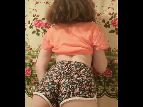 ❤️ Giovane pupa sexy fa uno striptease riprendendo i suoi pantaloncini alla telecamera ️ Porno analeal it.sexygirlspics.ru ❌️