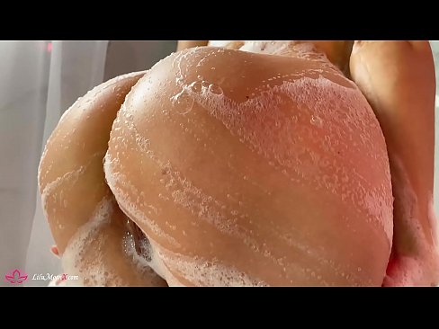 ❤️ Brunetta masturba la figa con il vibratore fino ad un intenso orgasmo sotto la doccia ️ Porno analeal it.sexygirlspics.ru ❌️